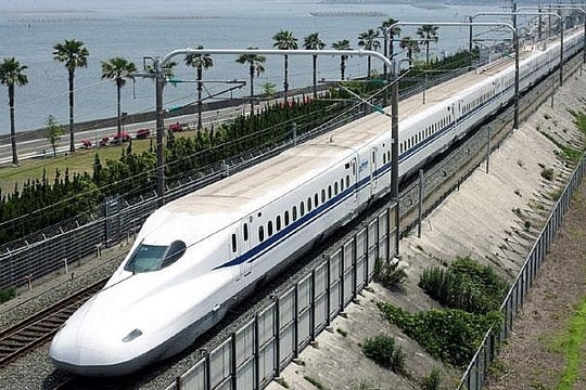 Spain to pour funds into high-speed rail in Vietnam