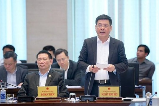 Bộ Công Thương nói gì về phương án nâng dự trữ xăng dầu quốc gia?