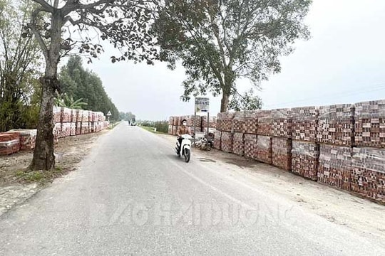 Kinh doanh vật liệu xây dựng vi phạm hành lang giao thông
