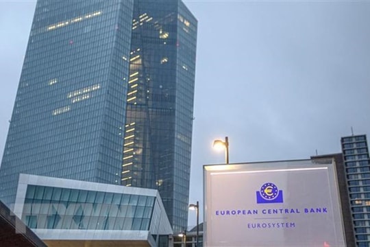 Một loạt ngân hàng nâng dự báo về mức lãi suất giới hạn của ECB