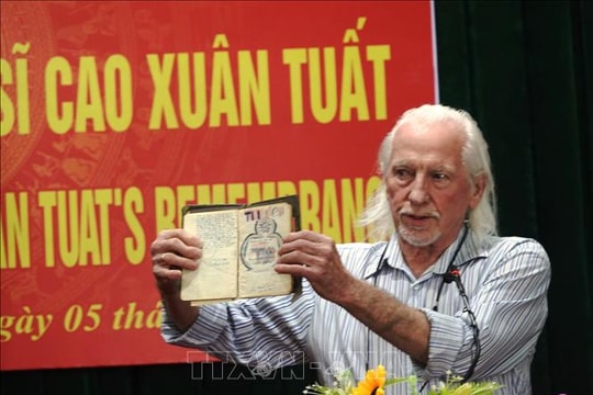 Cựu binh Mỹ mang cuốn nhật ký của liệt sĩ Cao Xuân Tuất trở về quê hương 
