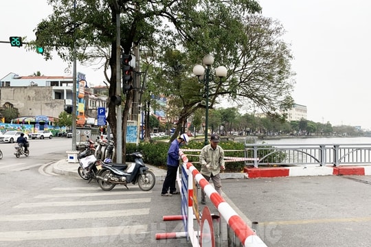 [Audio] Rào chắn cầu Hồng Quang phục vụ thi công khe co giãn cầu