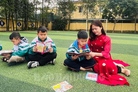 Phụ nữ Hải Dương duyên dáng áo dài
