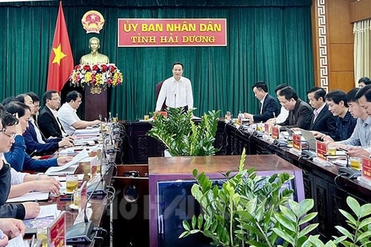 Hai Duong considers building road to Hai Hung bridge and houses for workers