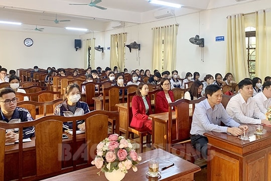 Kim Thành khai giảng lớp nhận thức về Đảng cho gần 70 học sinh