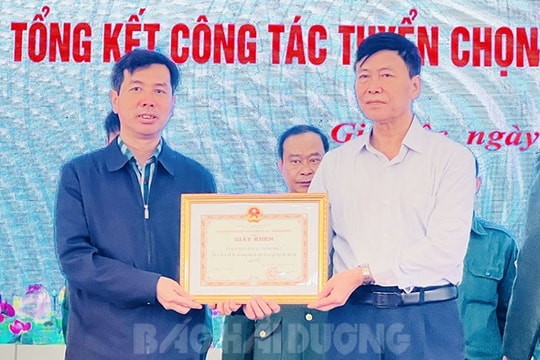 Gia Lộc khen thưởng 7 tập thể, cá nhân tiêu biểu trong tuyển quân