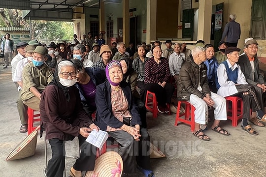 Tỉnh đoàn Hải Dương phối hợp khám bệnh, cấp thuốc miễn phí tại xã Thăng Long