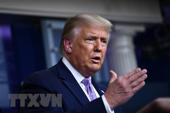 Cựu Tổng thống Trump ra sách về những bức thư với người nổi tiếng