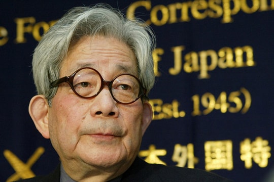 Tác giả Nobel văn chương Kenzaburo Oe qua đời