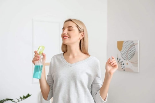 Làm thế nào để hương nước hoa thơm lâu hơn?