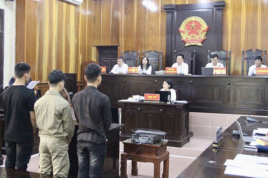 Nam sinh nhận kết đắng vì thói côn đồ