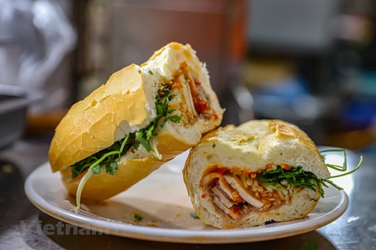 Bánh mỳ Việt Nam - "hoa hậu" trong danh mục ẩm thực đường phố 