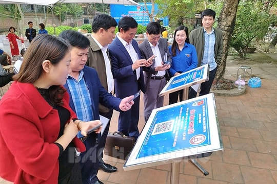 Bình Giang khánh thành công trình thanh niên “Số hoá di tích lịch sử”