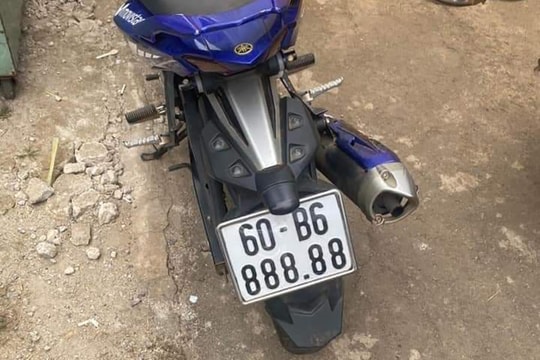 Bốn xe "biển số siêu đẹp" được mua giá 1,2 tỷ đồng 