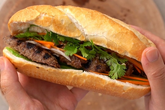 [Infographic] Vietnamese banh mi makes a mark on world's culinary map