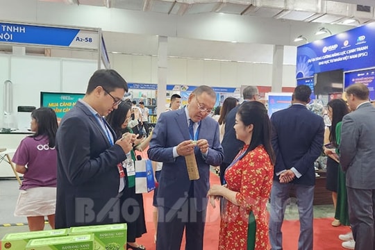 [Video] Typical Hai Duong products popular at 32nd Vietnam Expo