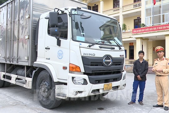 Hải Dương lại phát hiện đối tượng sử dụng giấy phép lái xe giả trên quốc lộ 5