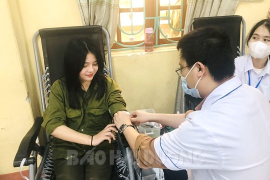 Giáo viên, học sinh Trường THPT Thanh Miện III hiến 182 đơn vị máu