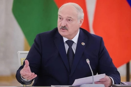 Tổng thống Belarus kêu gọi thế giới gom vũ khí hạt nhân để tiêu hủy