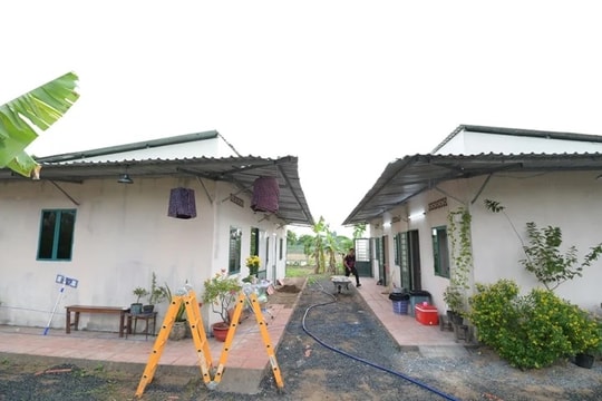 Lý Hải xây nguyên dãy nhà trọ rồi đập bỏ khi làm ''Lật mặt 6''