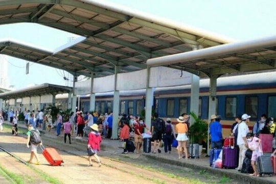 Nghiêm cấm tăng giá cước, mạnh tay xử "xe dù, bến cóc" dịp nghỉ lễ 30.4