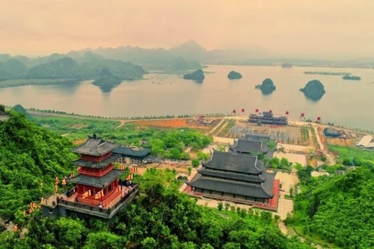 7 địa điểm du lịch tâm linh gần Hà Nội đi về trong ngày