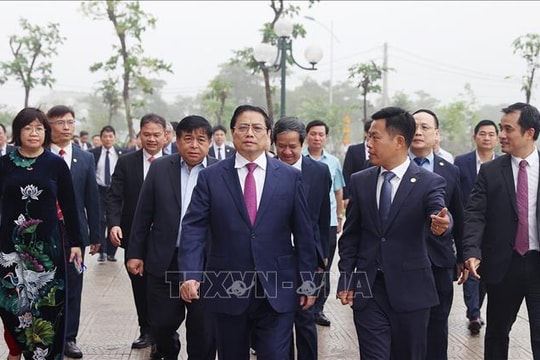 Thủ tướng Phạm Minh Chính thăm Đại học Quốc gia Hà Nội và Trường Đại học FPT