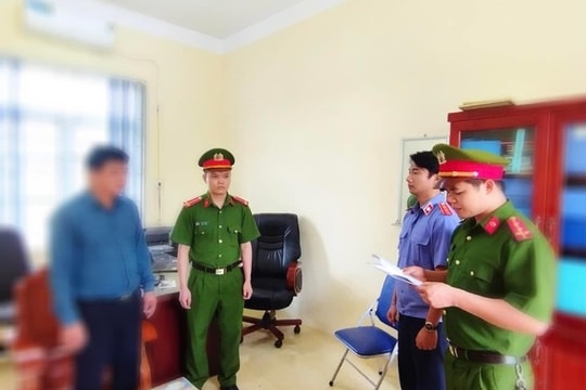 Bắt tạm giam hiệu trưởng có hành vi dâm ô học sinh