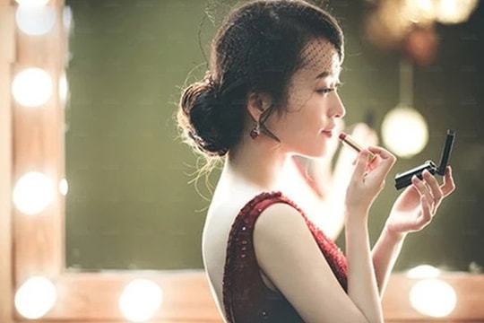 Phụ nữ hiện đại, đừng dại đánh ghen