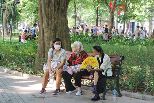 Hai Duong suffers hot weather before new cold wave