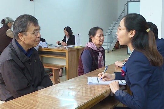 Tiện ích chi trả lương hưu và trợ cấp xã hội qua tài khoản ngân hàng