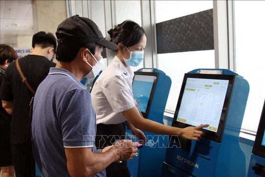 Khuyến cáo hành khách tránh mua phải vé máy bay giả