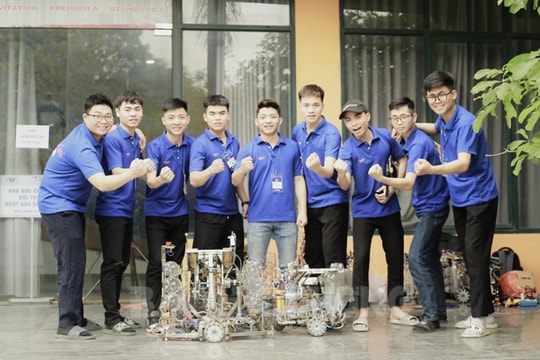 Trường Đại học Sao Đỏ có 4 đội vào vòng chung kết Cuộc thi sáng tạo Robot Việt Nam