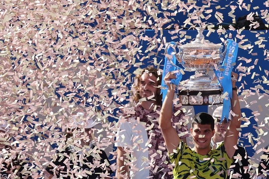 Carlos Alcaraz vô địch Barcelona Open 2023