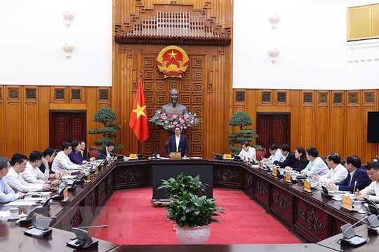 Thường trực Chính phủ họp bàn tháo gỡ khó khăn, thúc đẩy sản xuất, kinh doanh