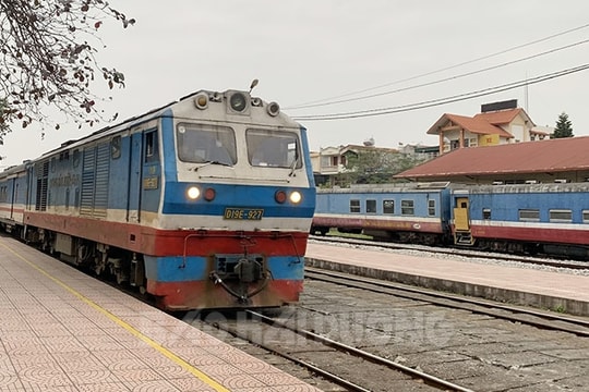 Eight more trains to run through Hai Duong during upcoming holidays