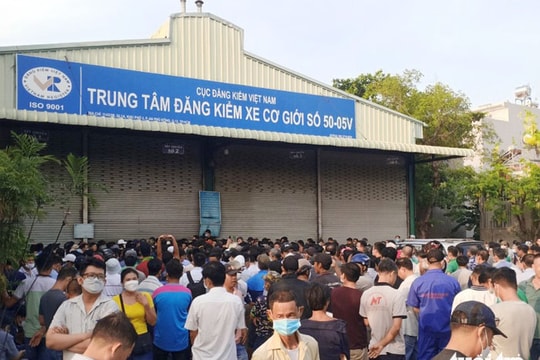 Đề nghị trung tâm đăng kiểm làm thêm giờ xuyên lễ