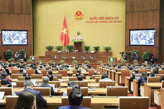 Quốc hội giao Chính phủ hoàn thiện chính sách tiền lương mới để thực hiện sau năm 2023