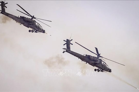 Ba phi công tử nạn trong vụ rơi 2 trực thăng Apache của Lục quân Mỹ