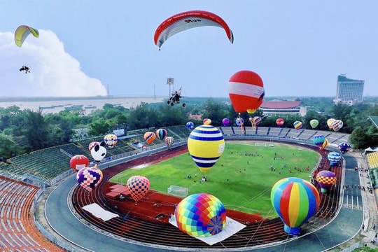 Cần Thơ khai mạc Lễ hội khinh khí cầu