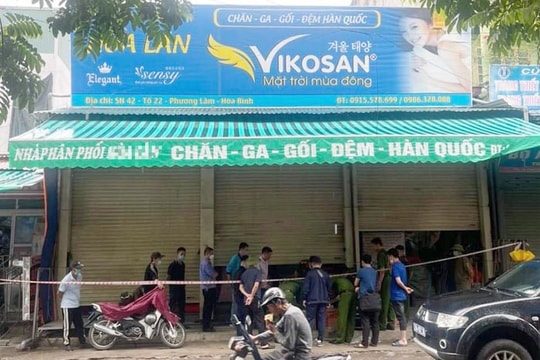 Vợ chồng chủ cửa hàng chăn ga gối đệm treo cổ chết