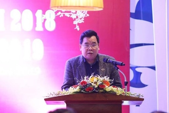 Bắt tạm giam nguyên Phó Tổng Biên tập một tạp chí về tội lừa đảo