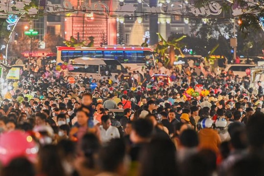 Nhiều nơi lập kỷ lục "chưa từng có" về lượng khách du lịch trong dịp nghỉ lễ 30.4