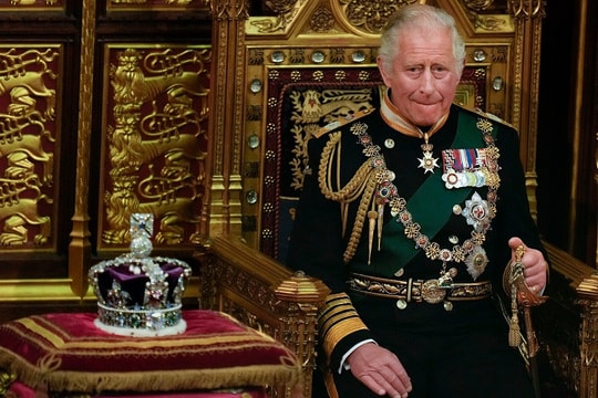 Xem Lễ đăng quang của Vua Charles III