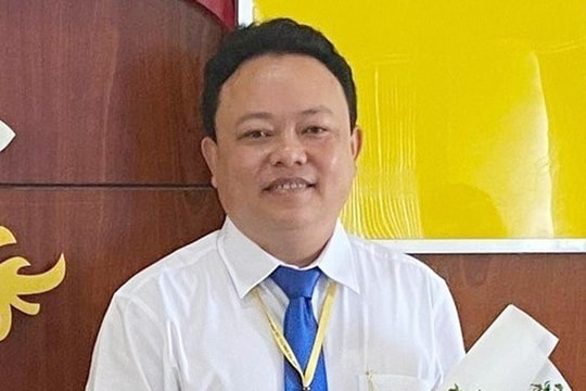 Bắt tạm giam một kiểm sát viên lừa đảo chiếm đoạt tài sản