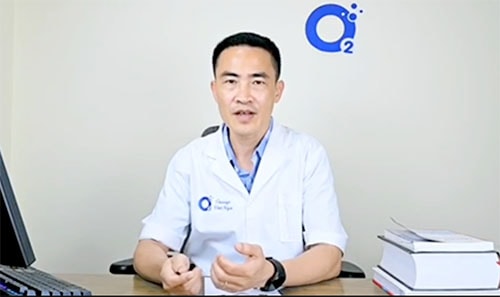 Phân biệt triệu chứng COVID-19 với cúm mùa