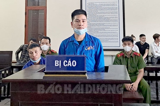 Lại vào tù vì trộm cắp tài sản