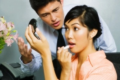 Khi vợ làm đẹp