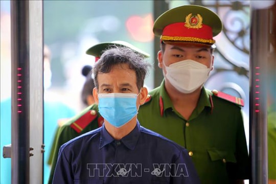 Tuyên truyền chống Nhà nước, Trần Văn Bang lĩnh 8 năm tù