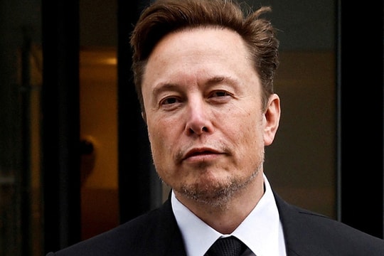 Elon Musk hé lộ chọn một phụ nữ làm CEO của Twitter
